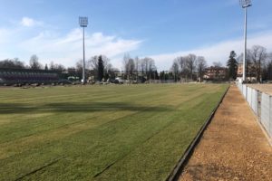 WIOSNA NA STADIONIE PIŁKARSKIM RAKOWA