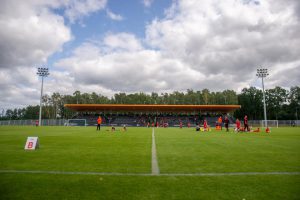 Nowoczesna baza treningowa dla piłkarzy – Ośrodek Hutnik Warszawa