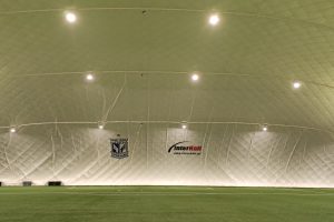 HALA PNEUMATYCZNA NAD PEŁNOWYMIAROWYM BOISKIEM PIŁKARSKIM DLA LECHA !!!